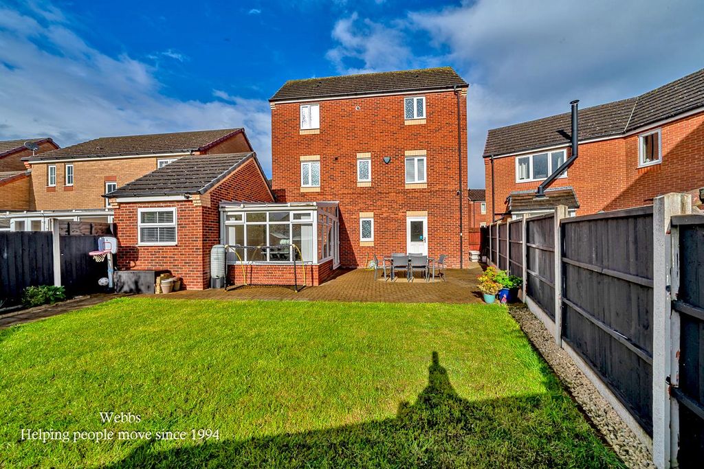 Property photo 3 of 48 Webbs-34.Jpg