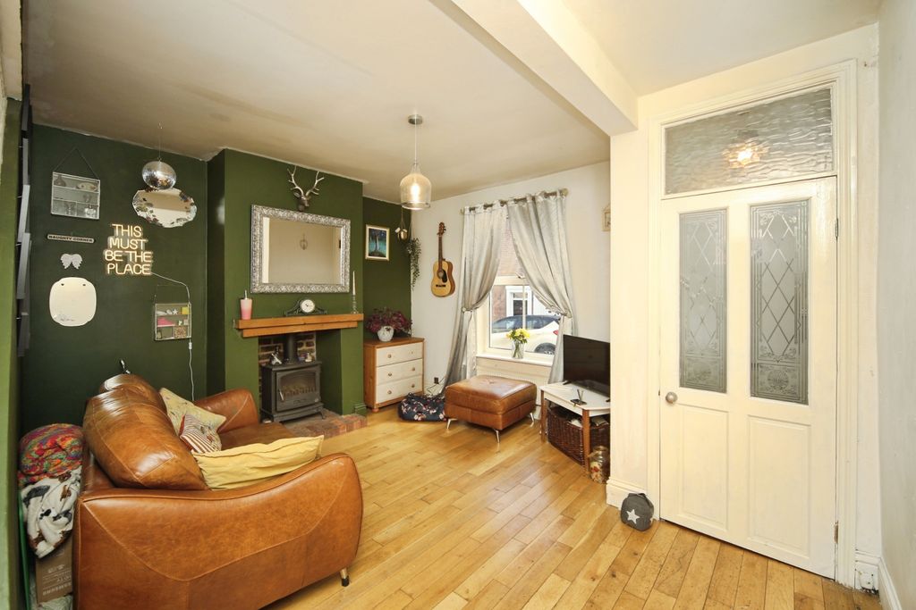 Property photo 3 of 15