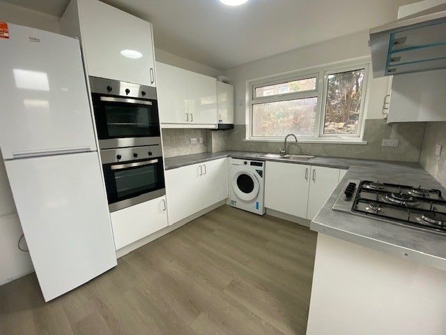 Property photo 2 of 13 Kitchen