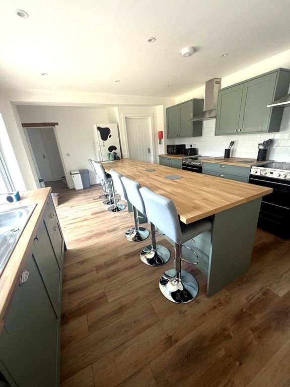 Property photo 2 of 10 Img_4082