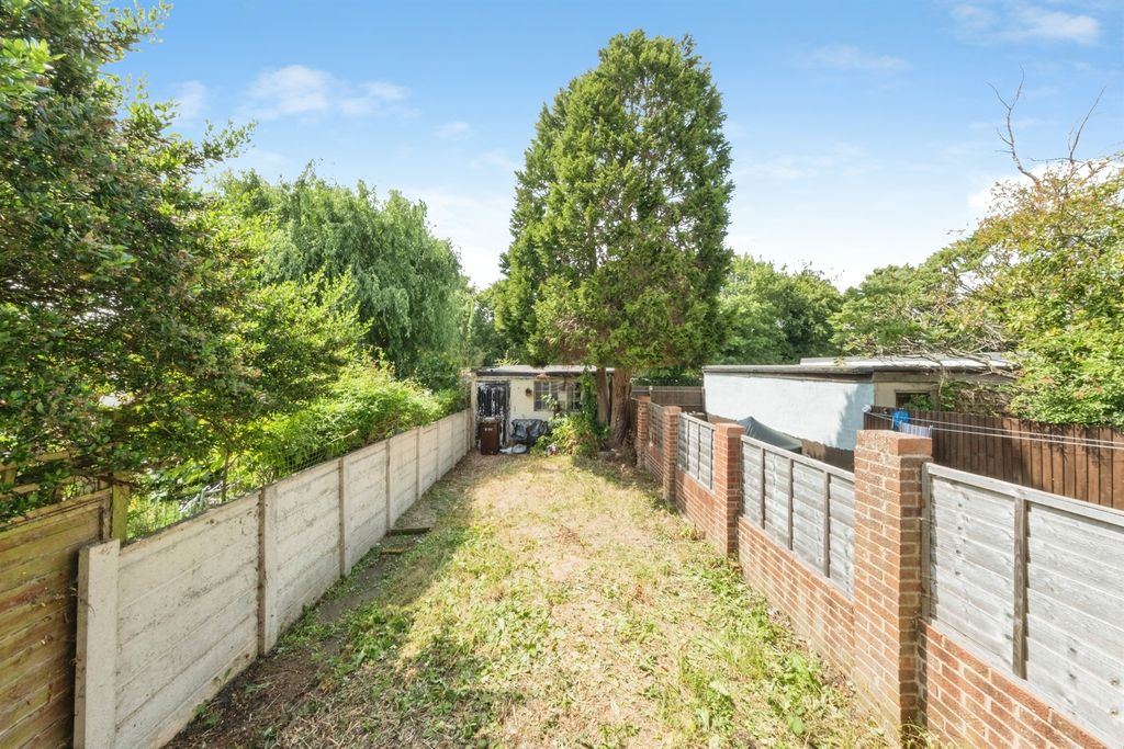 Property photo 2 of 14