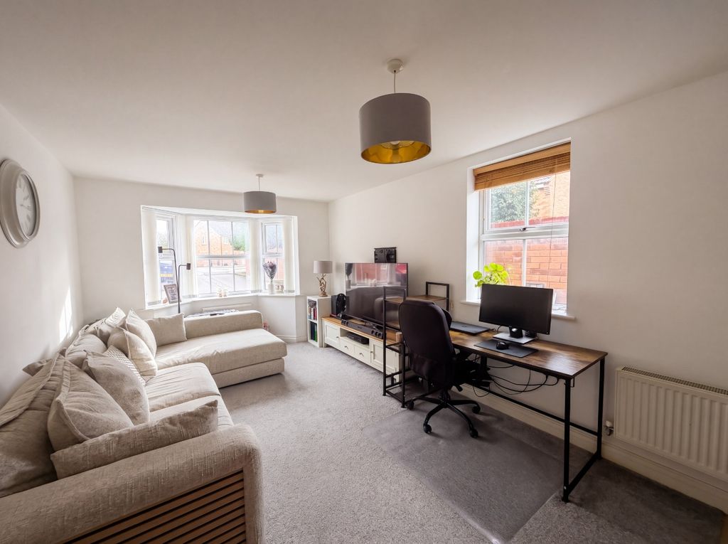 Property photo 2 of 7 5550692