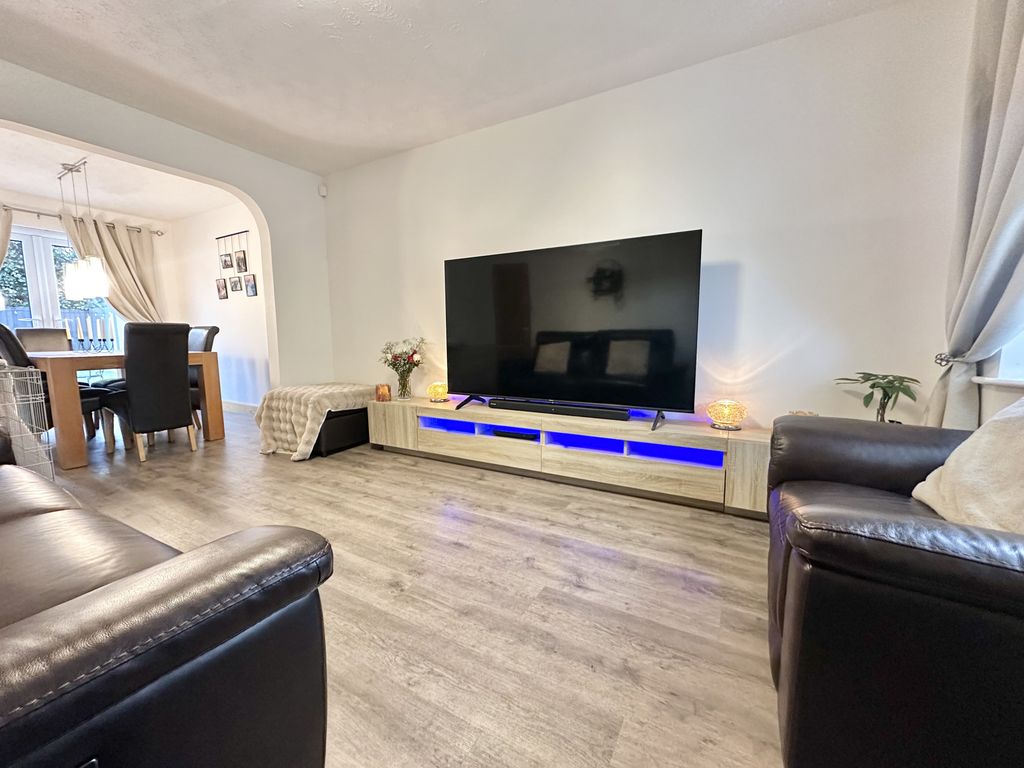 Property photo 3 of 24