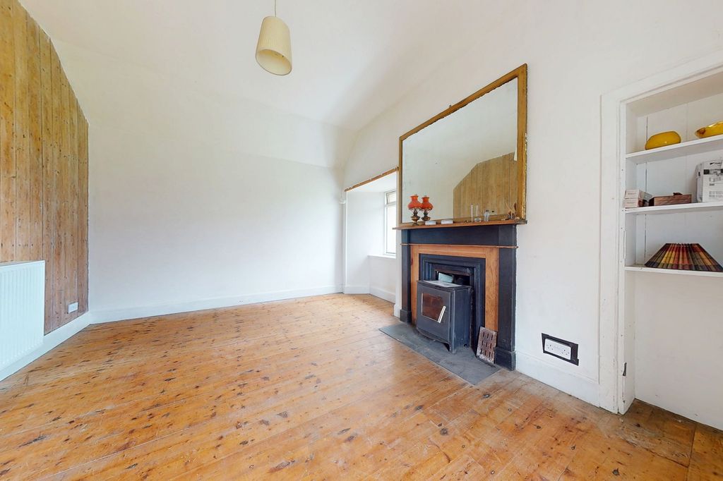 Property photo 2 of 12 Not Specified