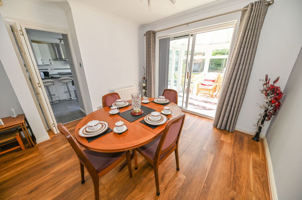 Property photo 3 of 21 Photo 6