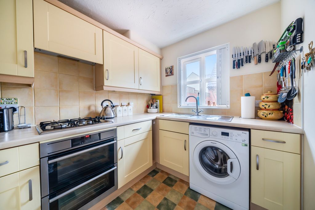 Property photo 3 of 13