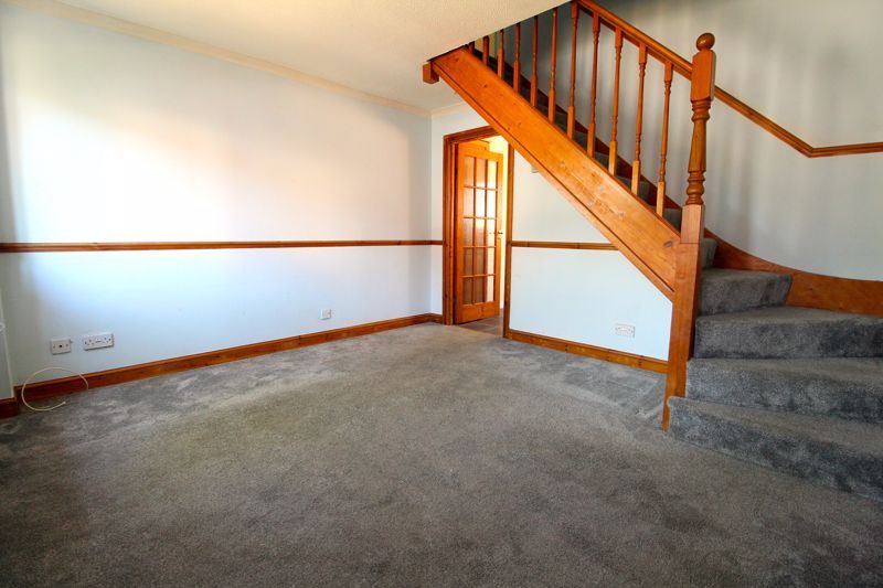 Property photo 3 of 7 Living Room