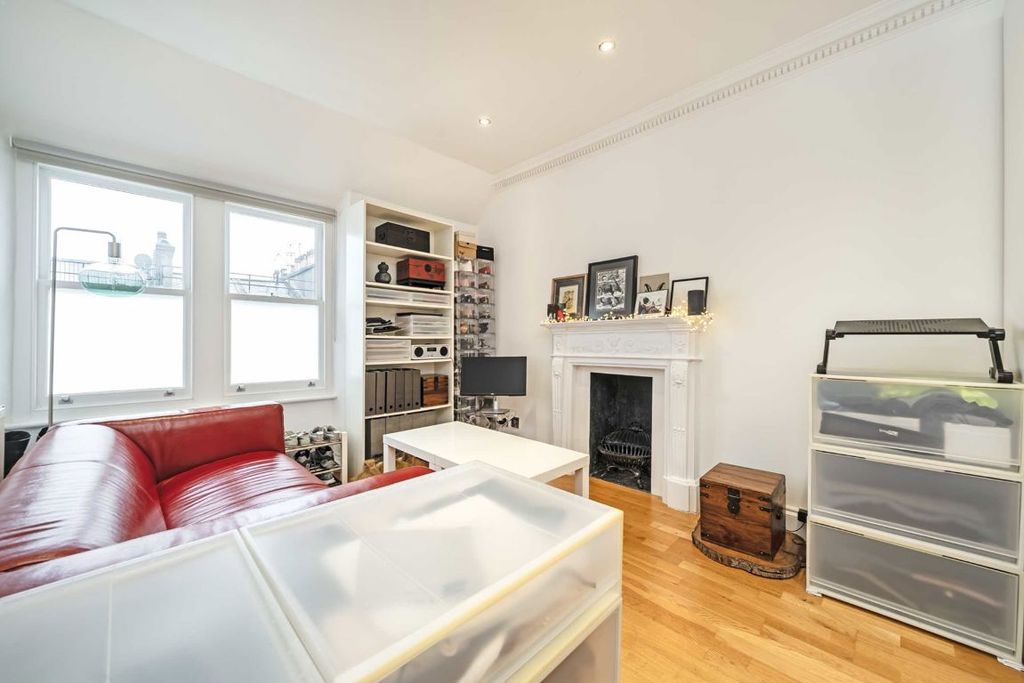 Property photo 3 of 7