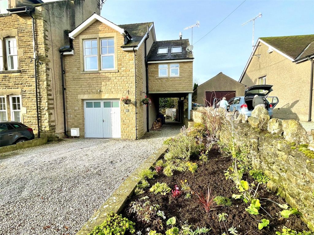 Property photo 2 of 19 External