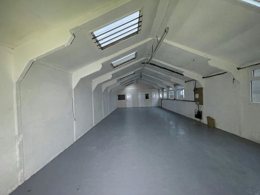 Property photo 2 of 8 Img_1567.Jpg