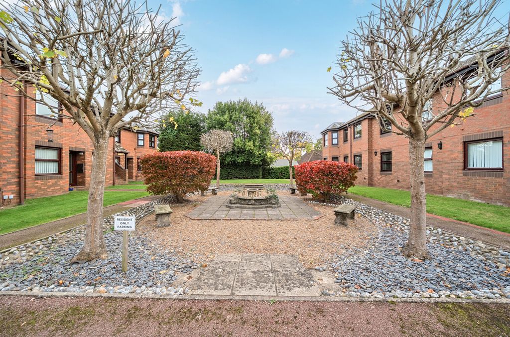 Property photo 1 of 11 1372245-5-68Fa02A...