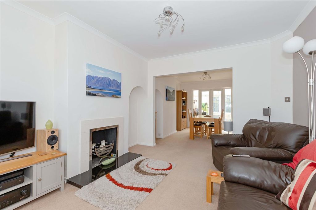 Property photo 3 of 14 Orchard_Ave_15.Jpg