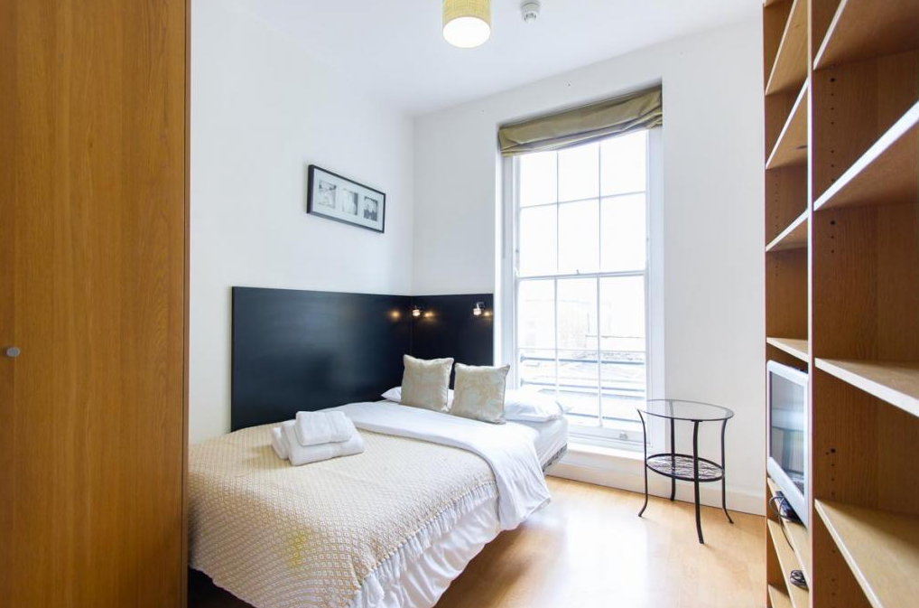Property photo 1 of 7 Studio To Rent