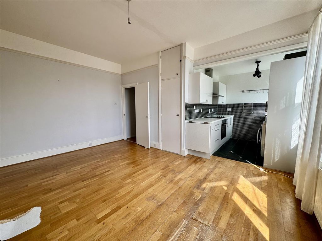 Property photo 3 of 9 Tempimagemsiid4.Jpg