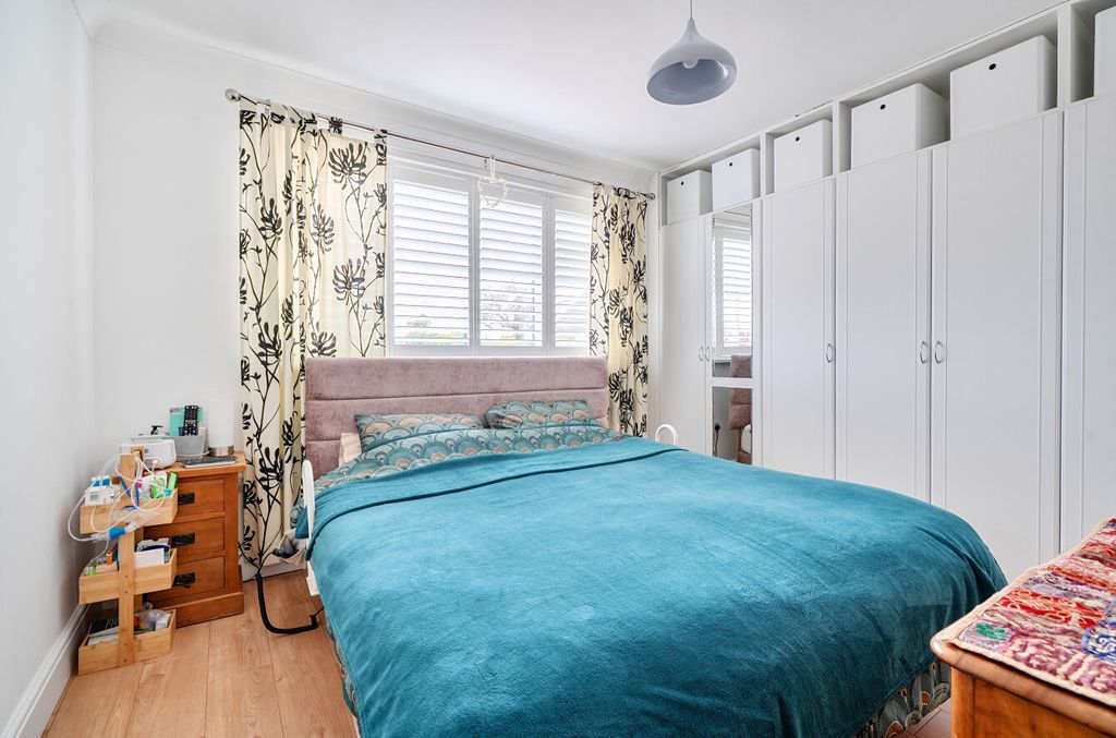 Property photo 3 of 25 1407297-6-6980De9...