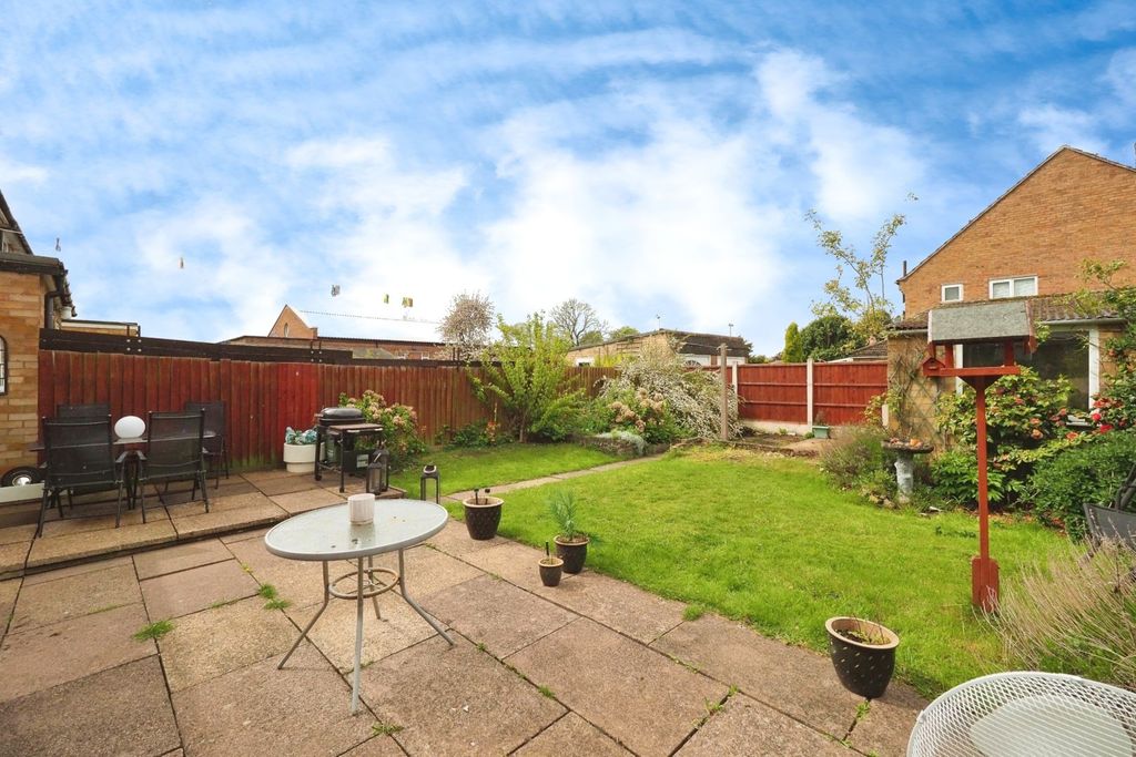 Property photo 2 of 23
