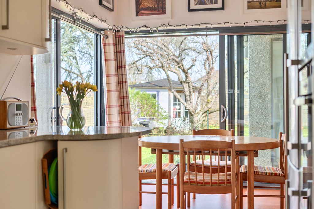 Property photo 3 of 20 Dining Room