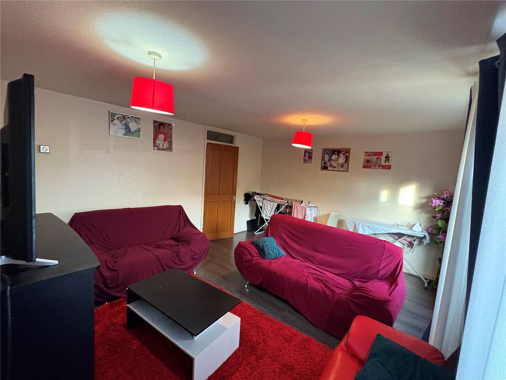 Property photo 3 of 11 Picture No. 09