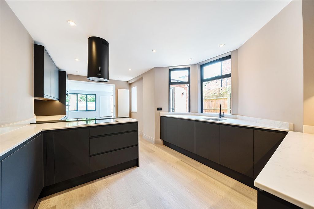 Property photo 1 of 14 18957649 (8).Jpg