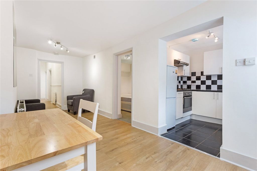 Property photo 2 of 8 Reception/Dining