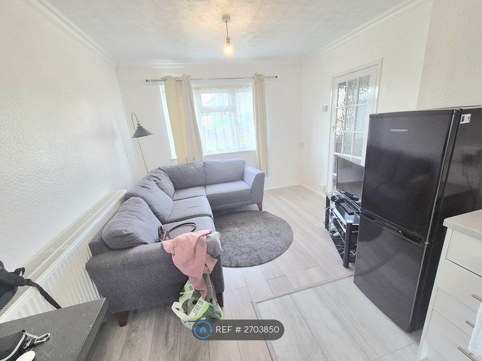 Property photo 3 of 7 Open Plan Living Space