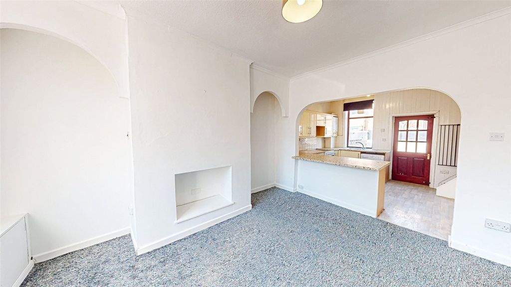 Property photo 3 of 10 Picture No. 01