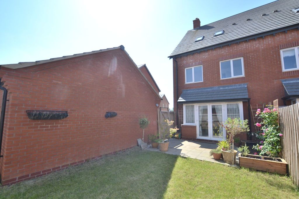 Property photo 3 of 22