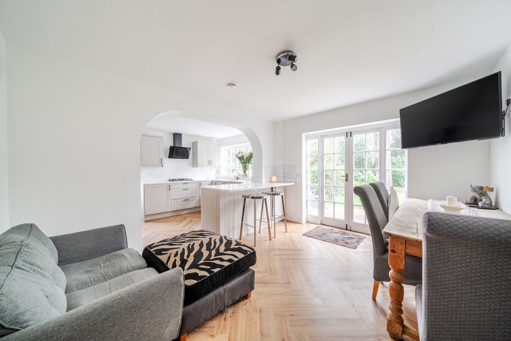 Additional image 9 of 4 bed detached house for saleEllesmere Road, Weybridge KT13