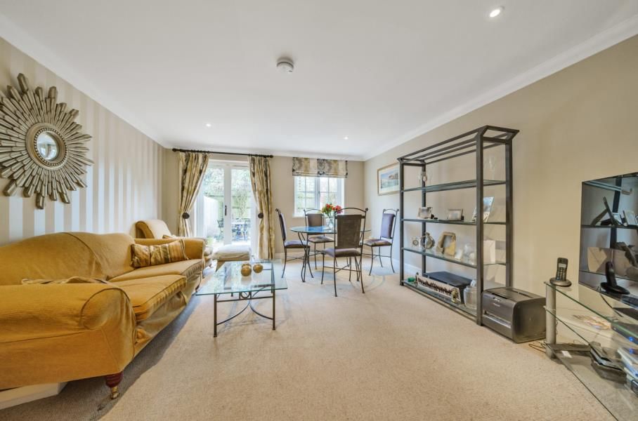 Property photo 2 of 12