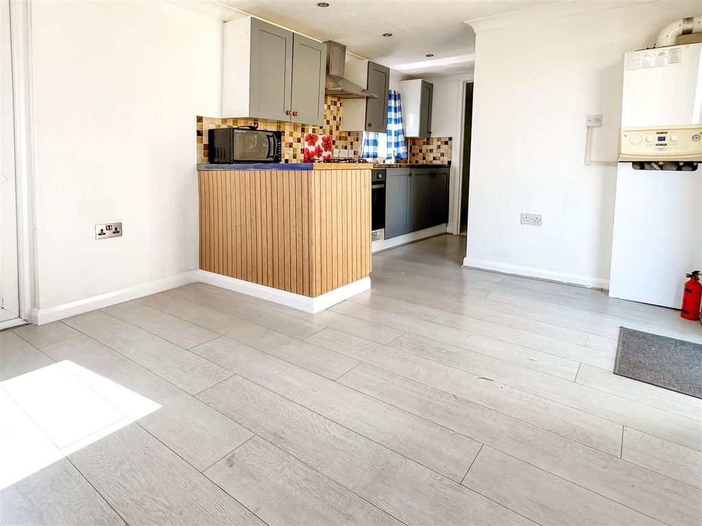 Property photo 3 of 7 Img_4093.Jpg