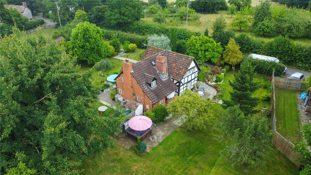 Property photo 3 of 27 Picture No. 33