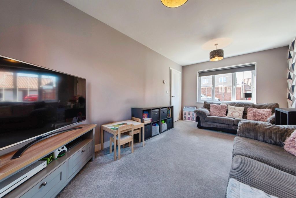 Property photo 2 of 17