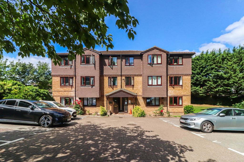 Property photo 1 of 15