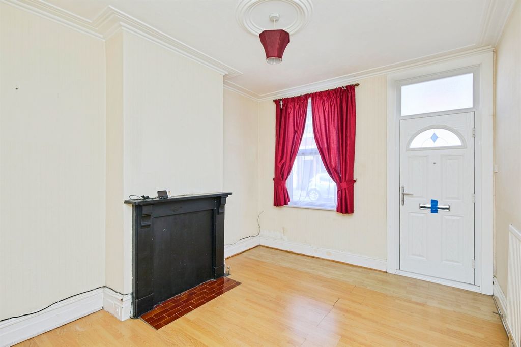 Property photo 2 of 15