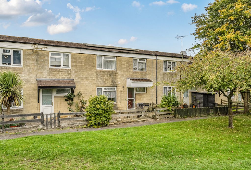 Property photo 2 of 14 Front