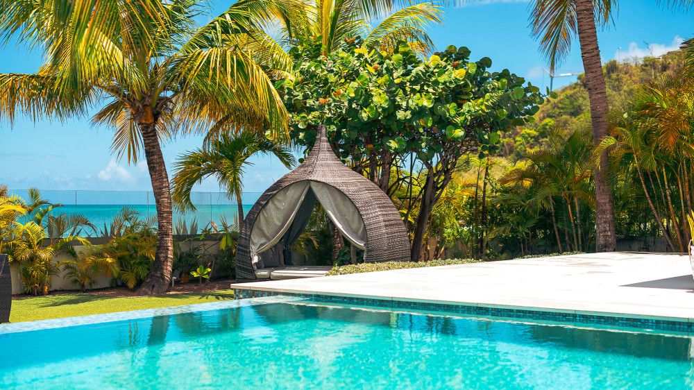 Property photo 2 of 35