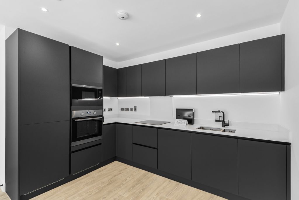 Property photo 3 of 12 Jargonelle House