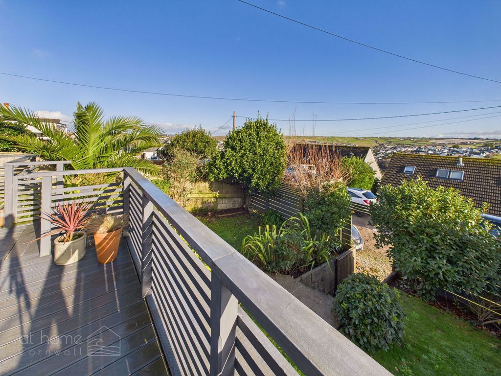 Property photo 2 of 59