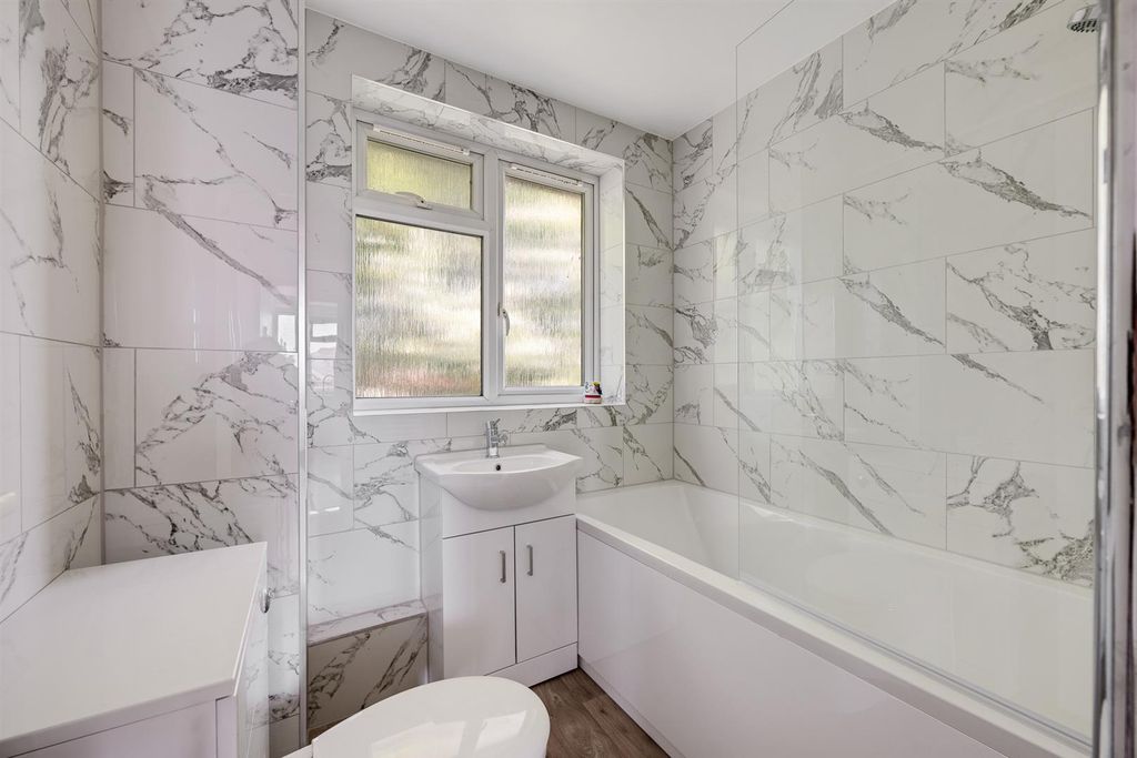 Property photo 3 of 5 Bathroom