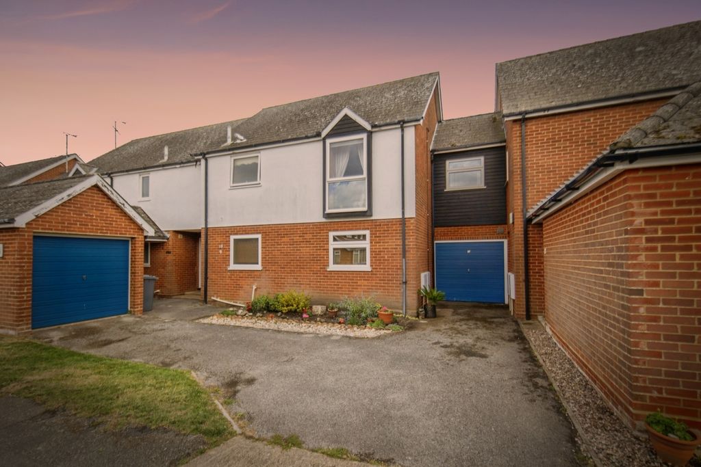 Property photo 3 of 16 Pbox-Img.Jpg