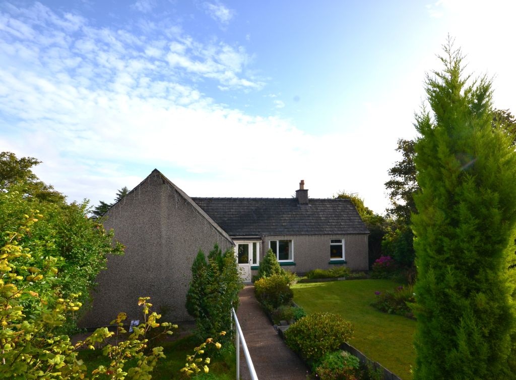 Property photo 2 of 45