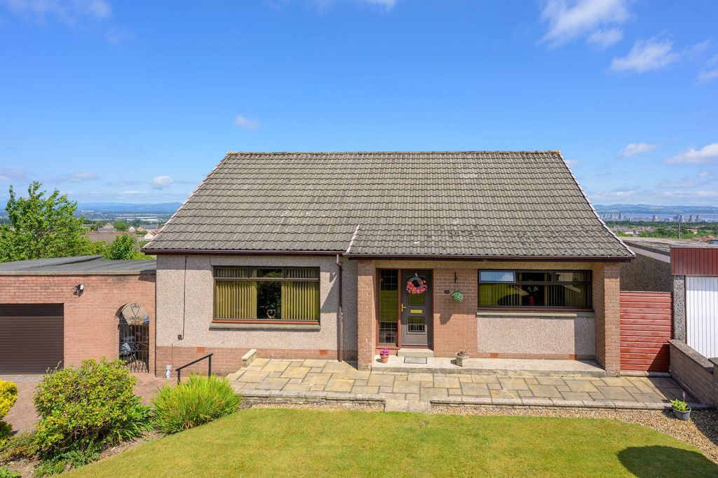 Property photo 1 of 50
