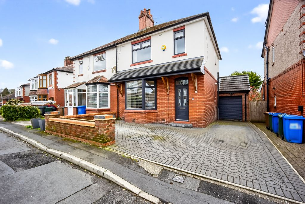 Property photo 1 of 20