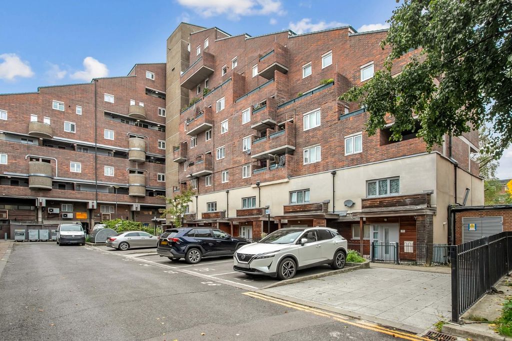 Property photo 1 of 12 1310202514_Ptime_Flat 51 Docura House 55 Corker Wa