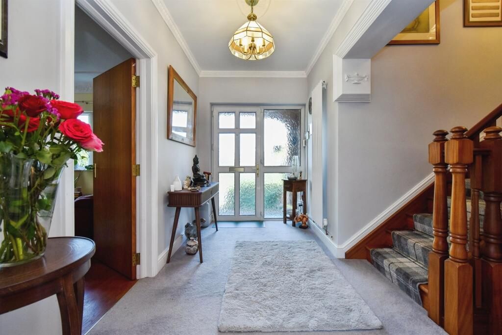 Property photo 2 of 29