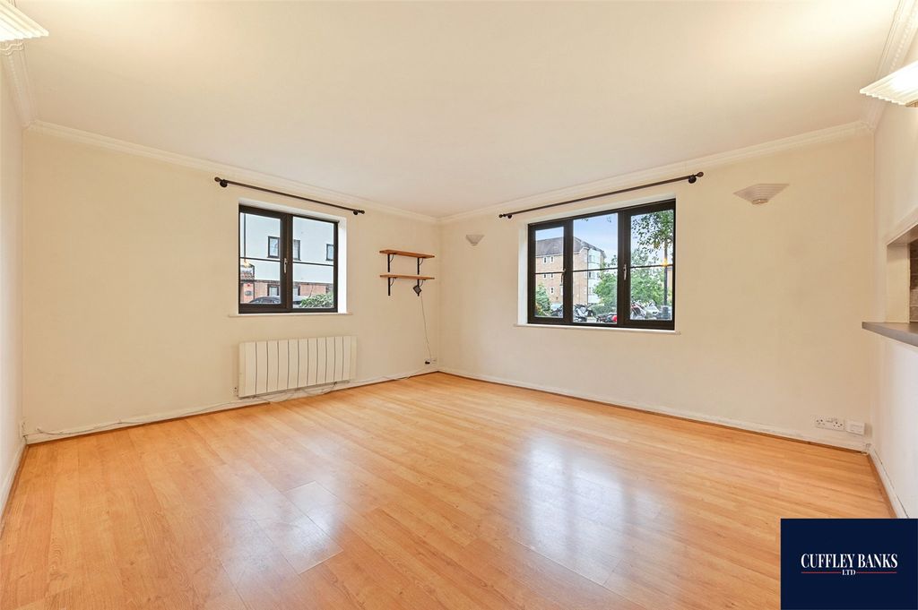 Property photo 2 of 10 Picture No. 02