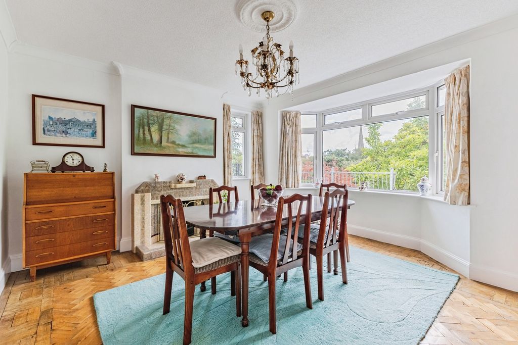 Property photo 3 of 36 Pbox-Img.Jpg