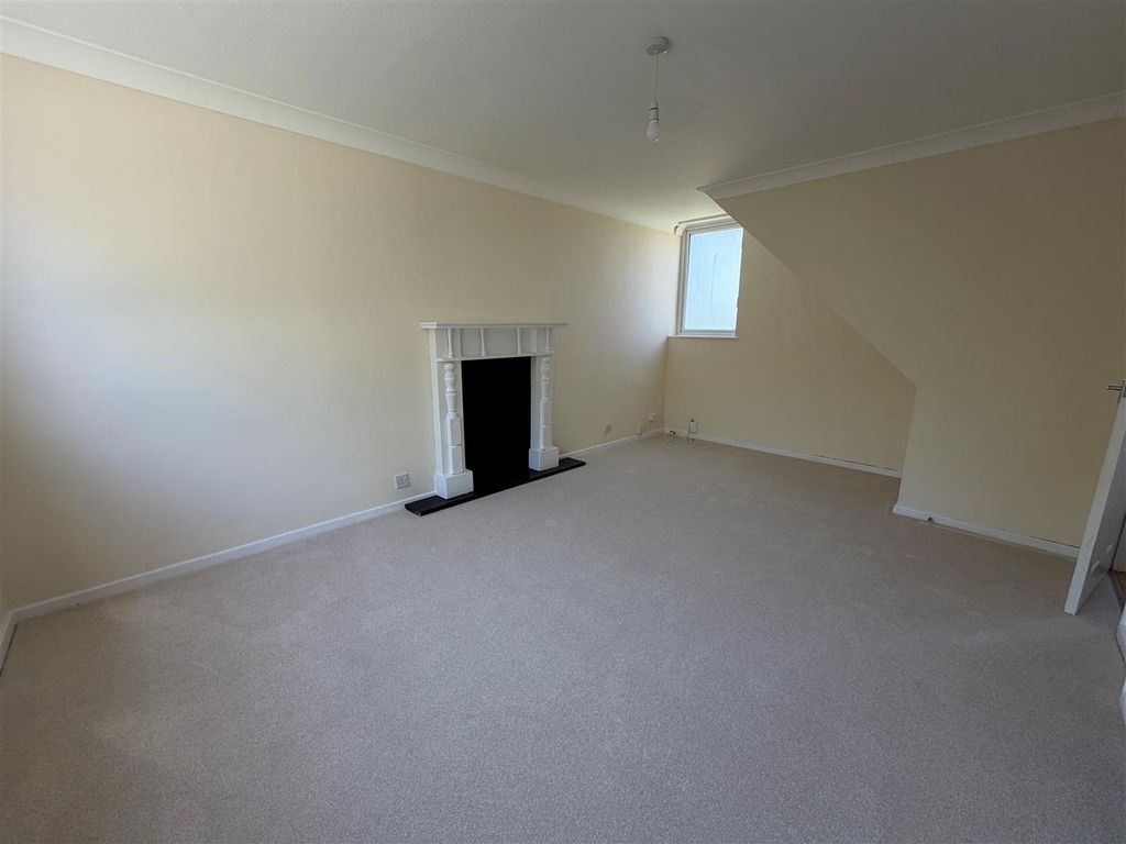 Property photo 3 of 10 6.Jpg