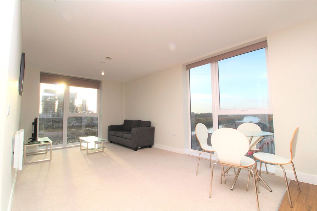 Property photo 1 of 10 Picture No. 21