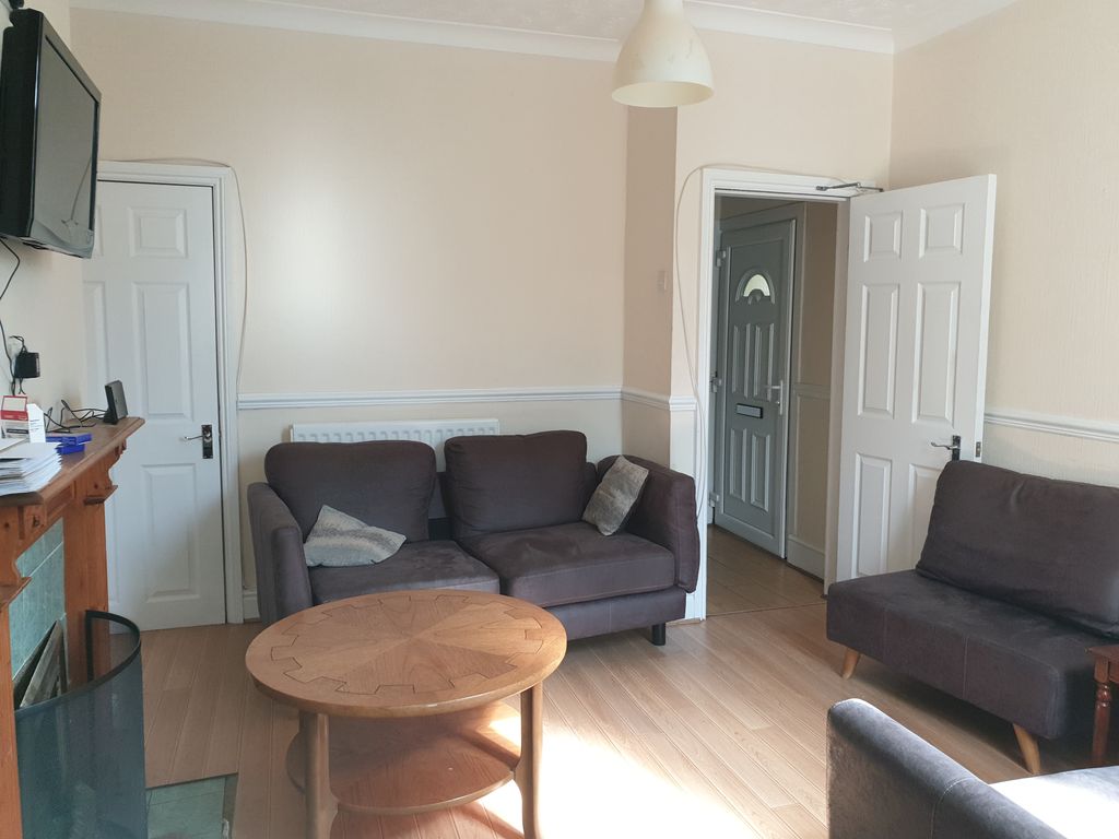 Property photo 2 of 5